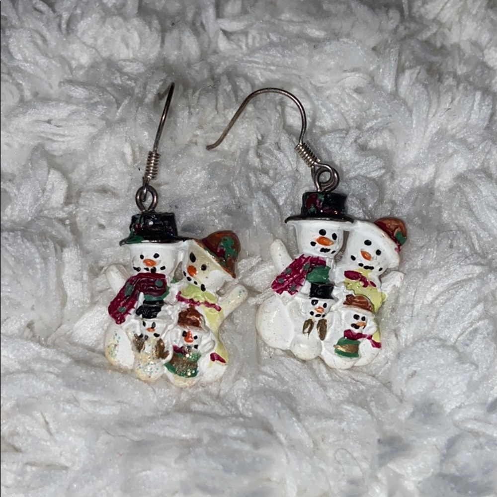 Dangle Snowmen Earrings!